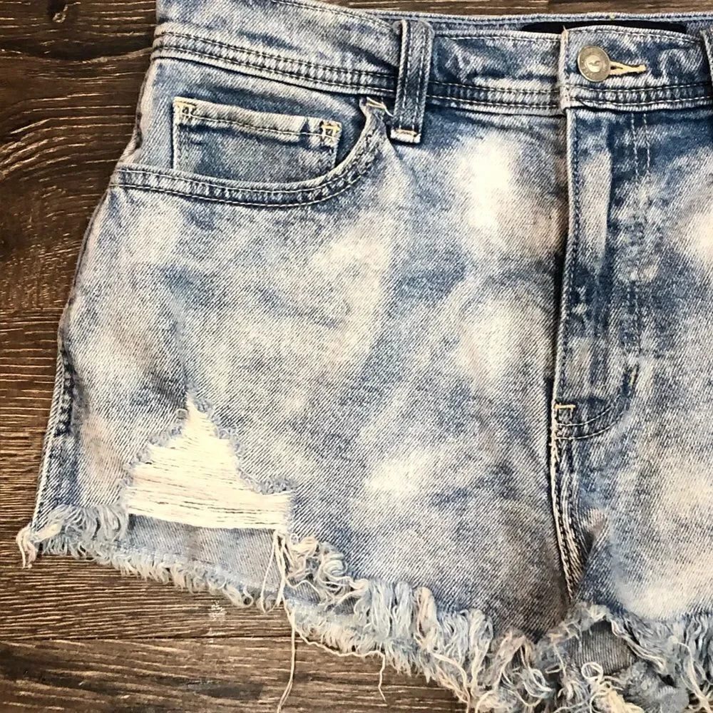 Hollister High Rise Vintage Shorts